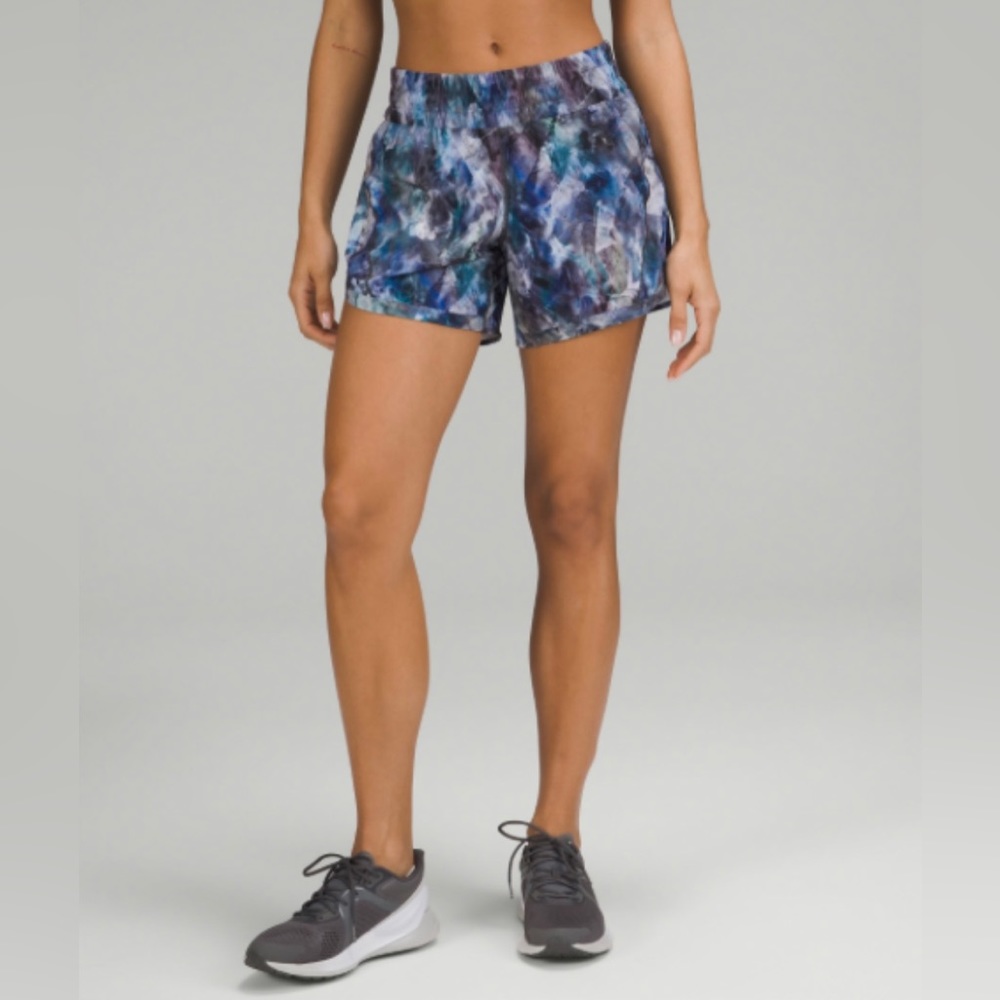 NWT Track That Mid-Rise Lined Short 5" in Chromasphere Multi [lululemon athletic